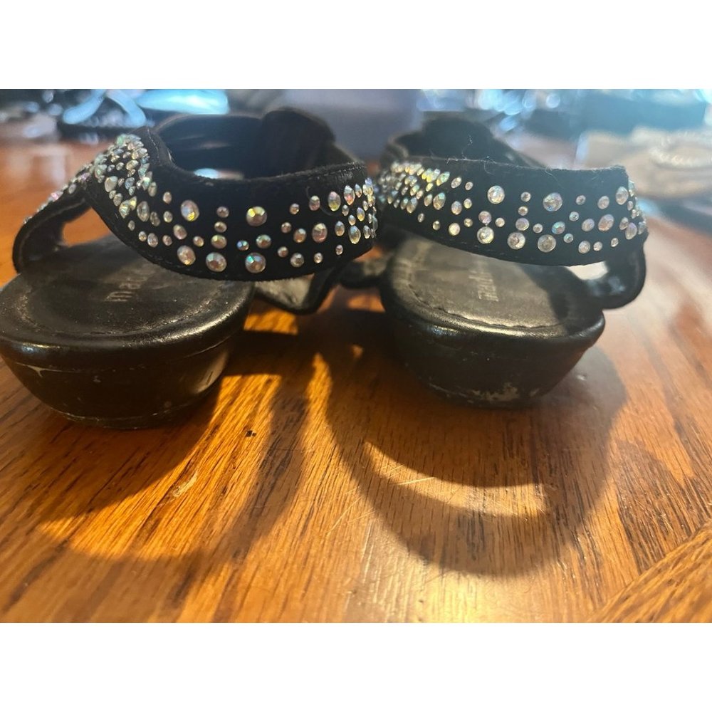 Sandals - Picture 2 of 4